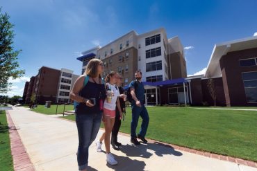 Office of Academic Admissions gives tips for picking the right college